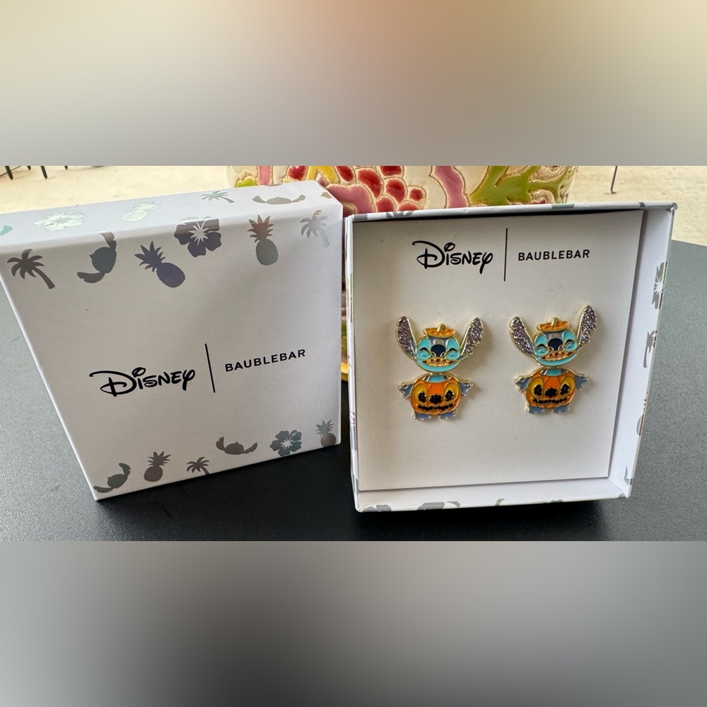 BaubleBar x Disney Stitch Earrings - Halloween Pumpkin